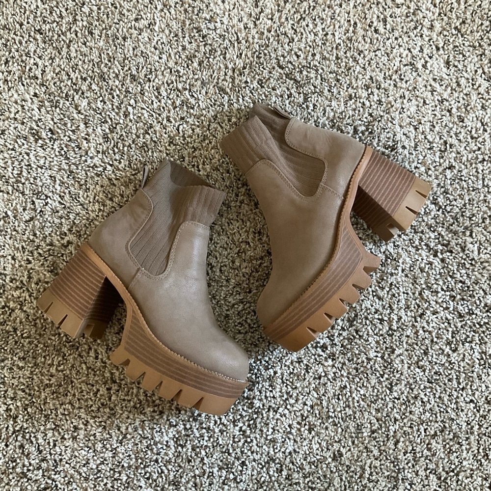 Retro High Boot